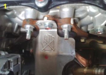 Mounting Exhaust Manifold